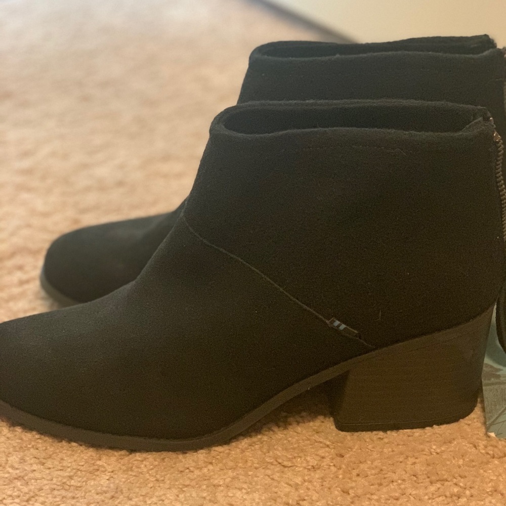 #Toms Brand new with tag Black booties